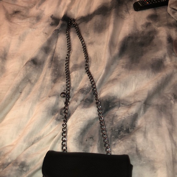 Black bag - Picture 2 of 3